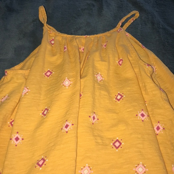 A girls tank top - Picture 2 of 2